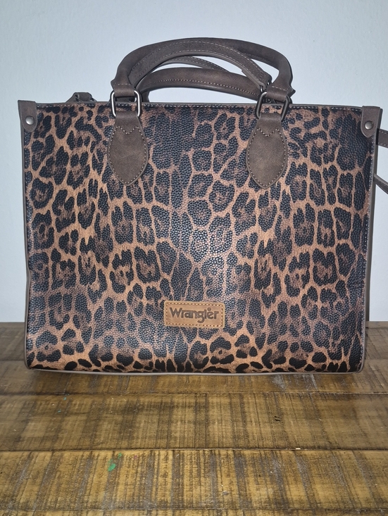Wrangler Handbags - Sale NWOT Wrangler Leopard Print Satchel in Brown and Black